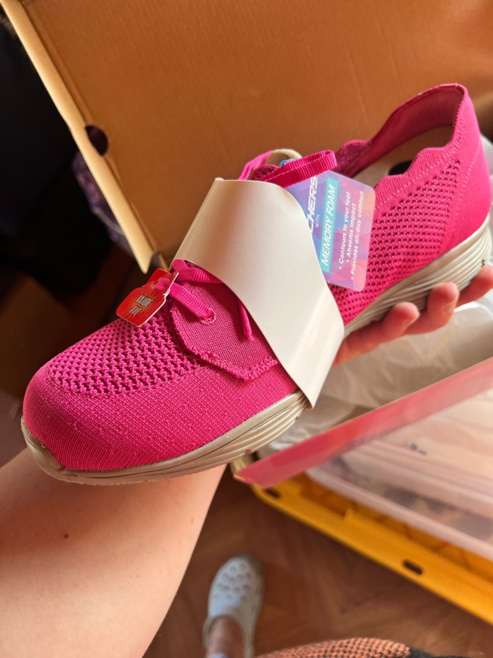 SKETCHERS MEMORY FOAM SLIP IN KNIT SNEAKERS